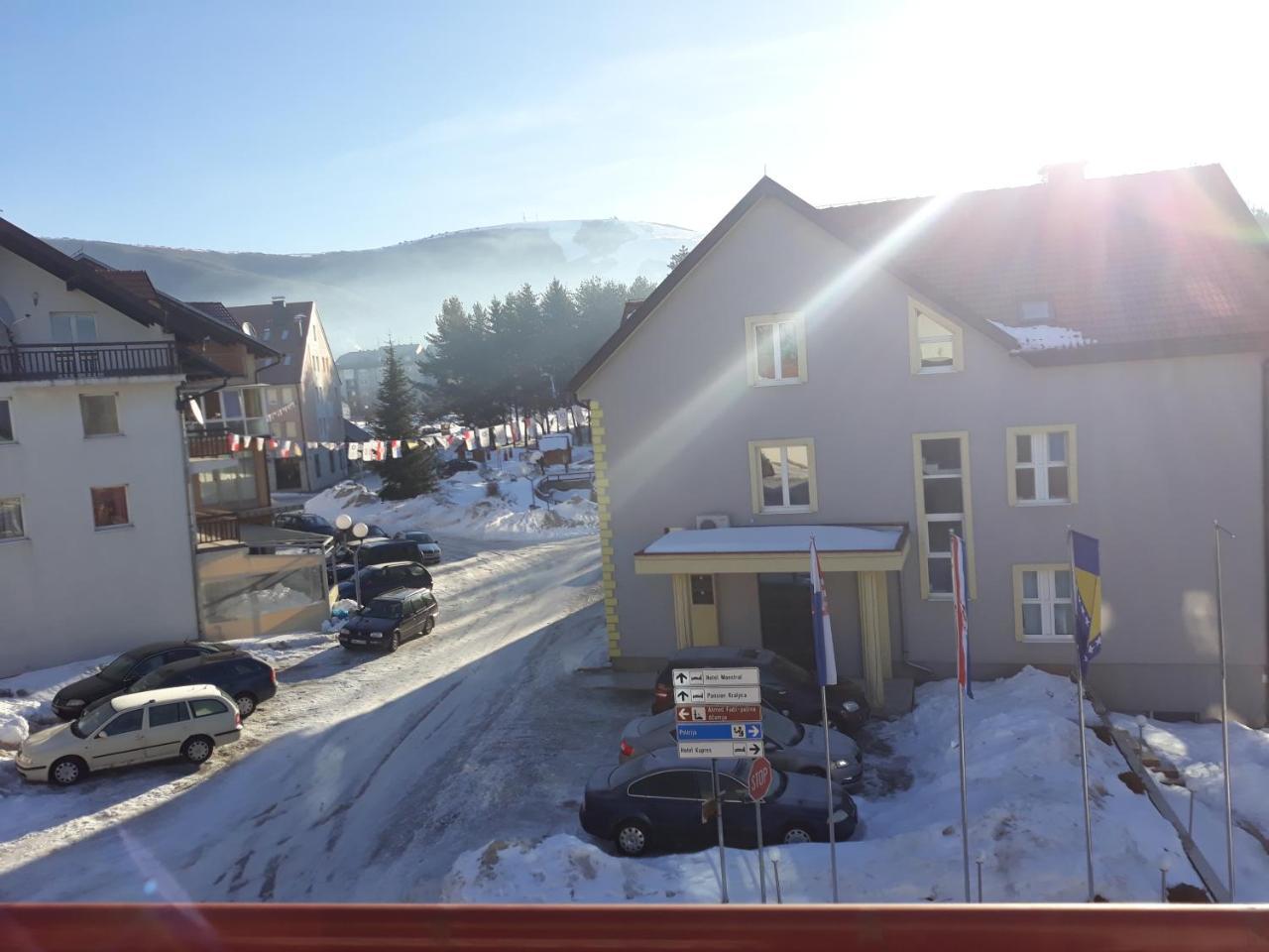 Gradska Kavana Guest House Kupres  Luaran gambar